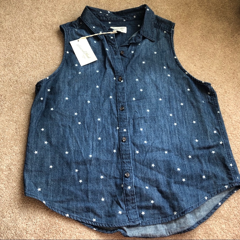 3/$12 NWT Universal Thread Button up denim vest